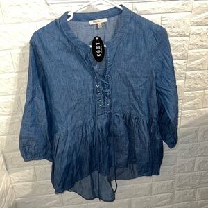 Cozy Casual 3/4 sleeve high low top. Small. NWT